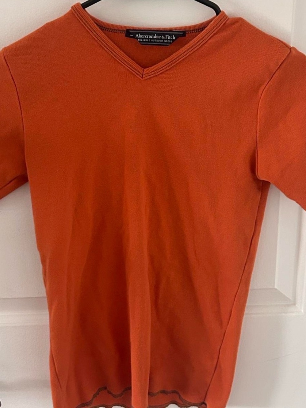 burnt orange Abercrombie fitted v neck tshirt